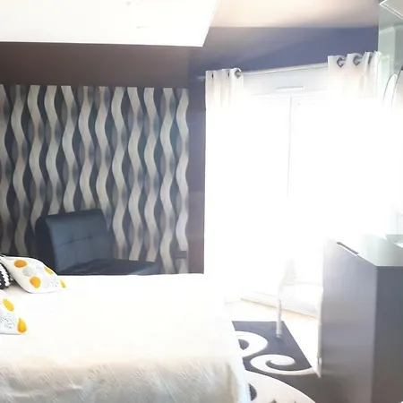De Luxe *